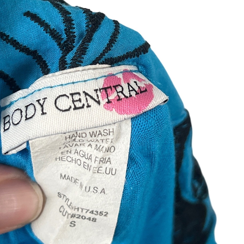 Body Central Y2K Blue White Black Floral Racer Back Tank Tops Small Grunge Punk - Picture 8 of 8